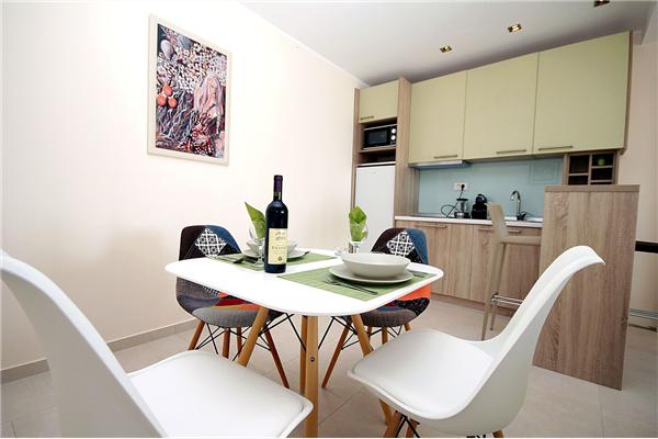 Apartment A5, for 5 persons