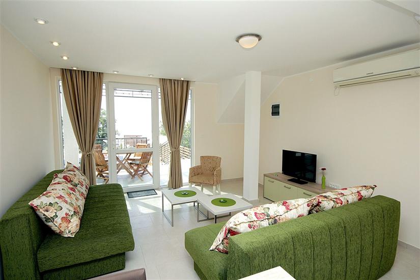 Apartment A5, for 5 persons