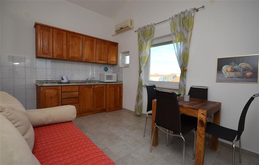 Apartment A4, for 4 persons