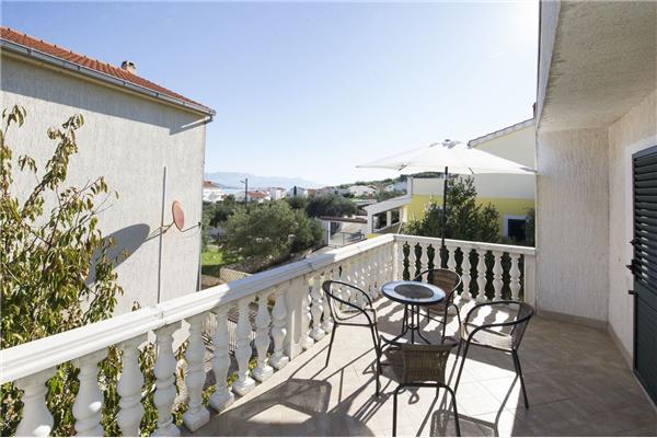 Apartment A1, for 6 persons