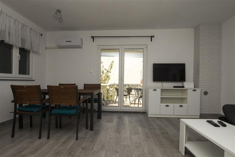 Apartment A1, for 6 persons