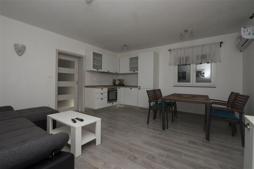Apartment A1, for 6 persons
