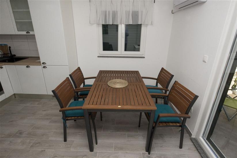 Apartment A1, for 6 persons