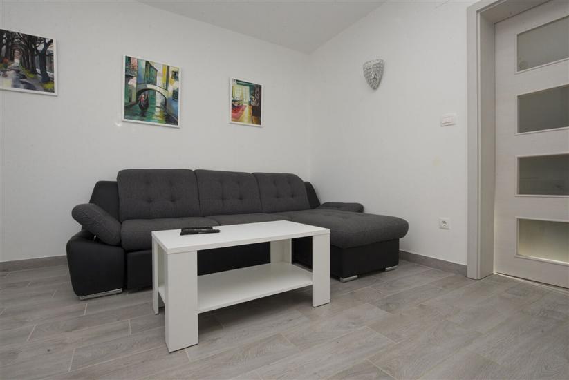 Apartment A1, for 6 persons