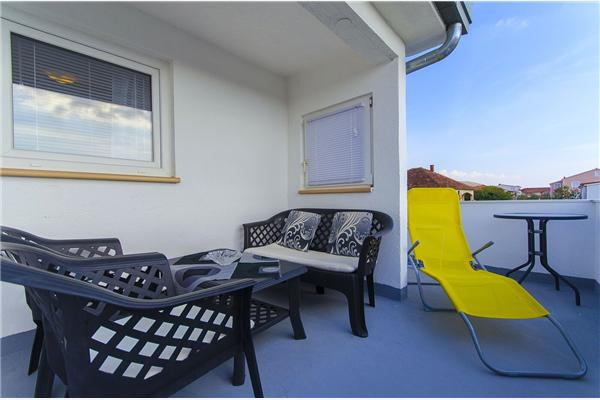 Apartment A1, for 6 persons