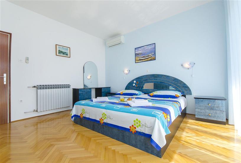 Apartment A3, for 9 persons