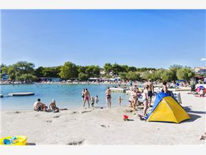 Namestitev z bazenom Riviera Šibenik,RezervirajFlipaOd 192 €