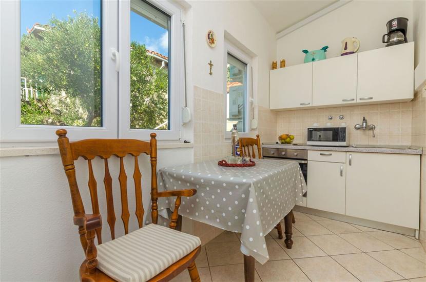 Apartment A1, for 7 persons