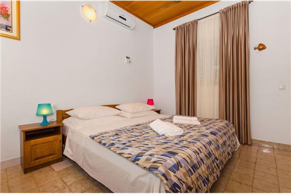 Apartment A1, for 2 persons