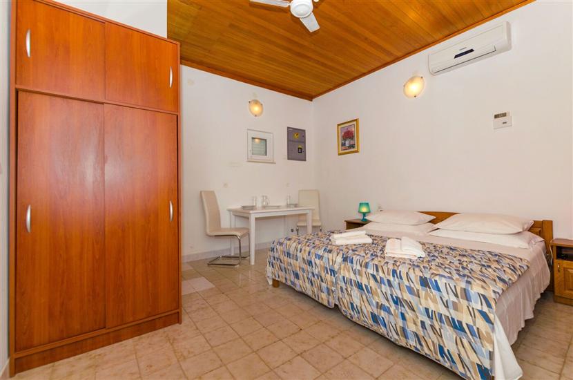 Apartment A1, for 2 persons