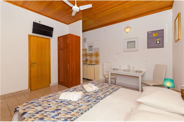 Apartment A1, for 2 persons