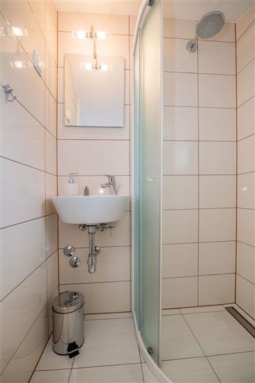 Room S1, for 2 persons