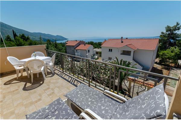 Room S10, for 2 persons