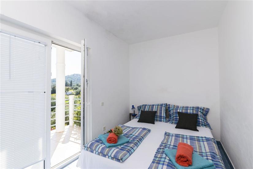 Apartment A2, for 6 persons