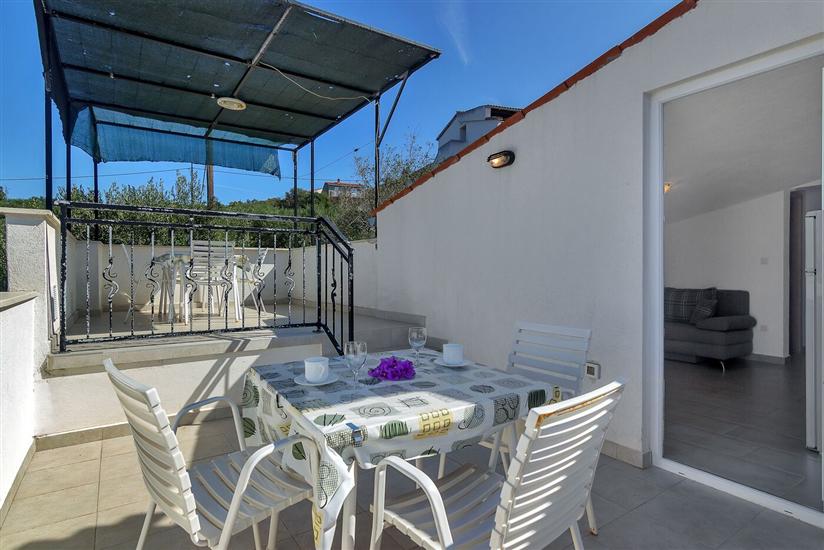 Apartment A9, for 7 persons