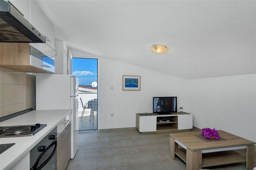 Apartment A9, for 7 persons