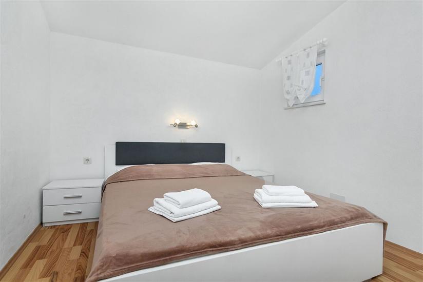 Apartment A9, for 7 persons