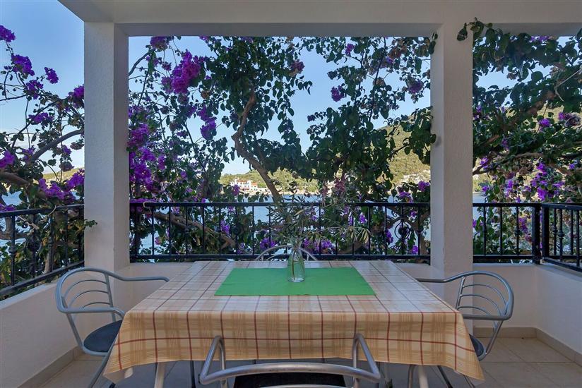 Apartment A3, for 5 persons