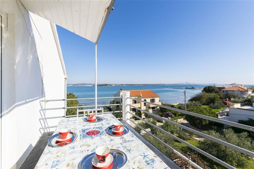 Apartment A4, for 5 persons