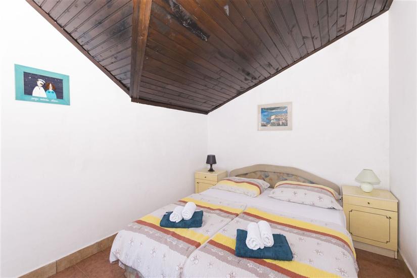 Apartment A4, for 5 persons