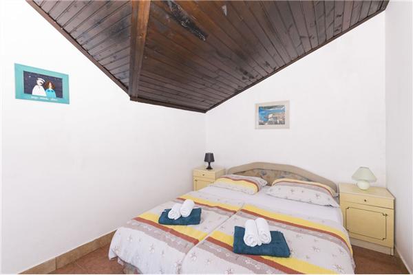 Apartment A4, for 5 persons