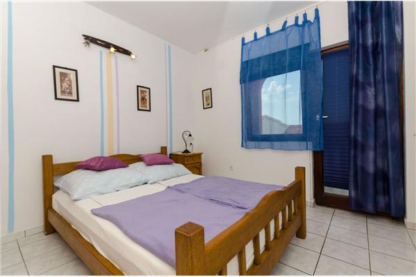 Apartment A4, for 4 persons