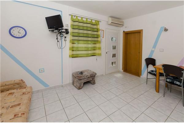 Apartment A4, for 4 persons