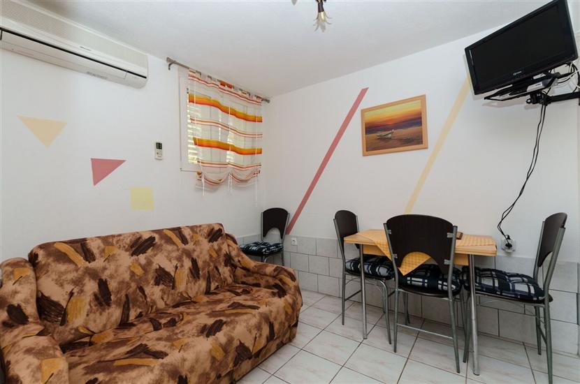Apartment A2, for 4 persons