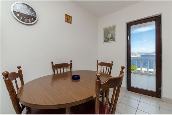 Apartment A1, for 7 persons