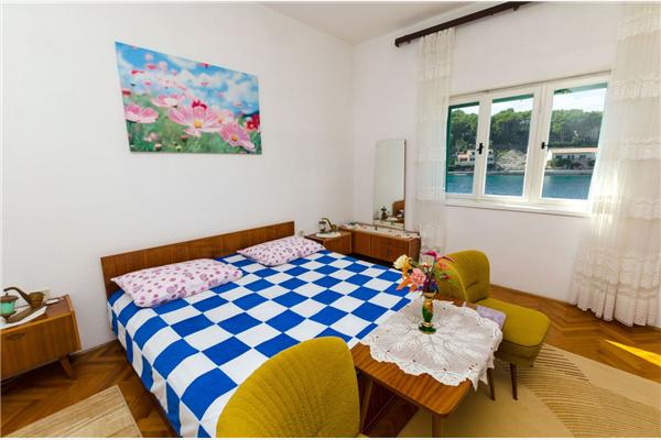 Apartment A2, for 5 persons