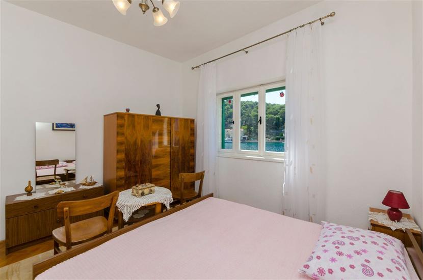 Apartment A2, for 5 persons