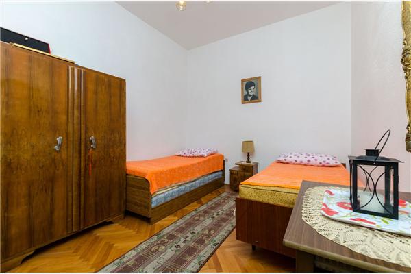Apartment A2, for 5 persons