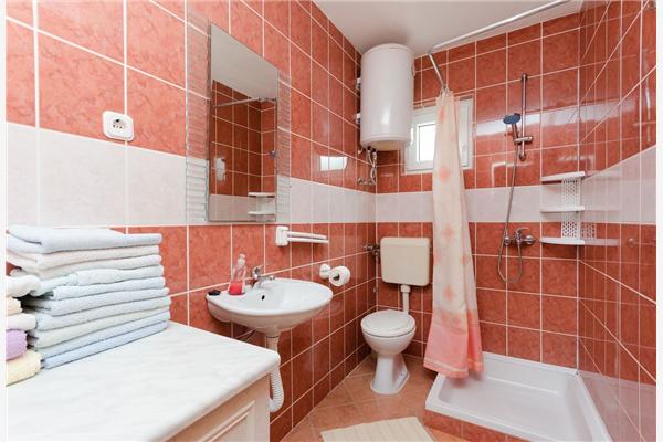 Apartment A2, for 5 persons