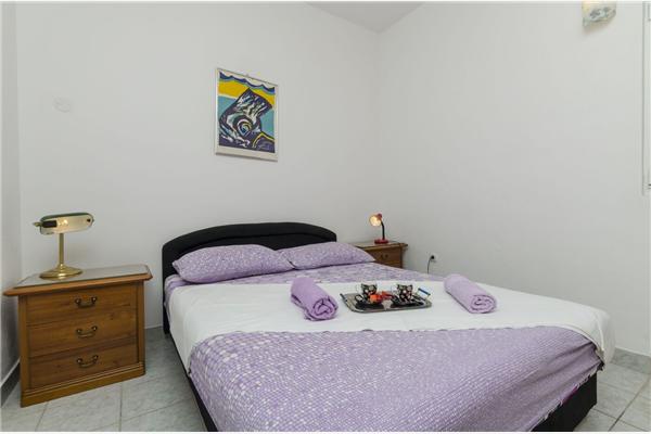 Apartment A2, for 6 persons