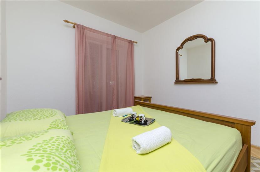 Apartment A2, for 6 persons