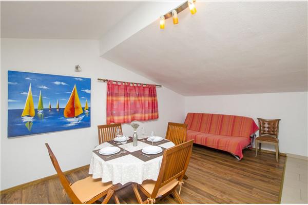 Apartment A2, for 6 persons