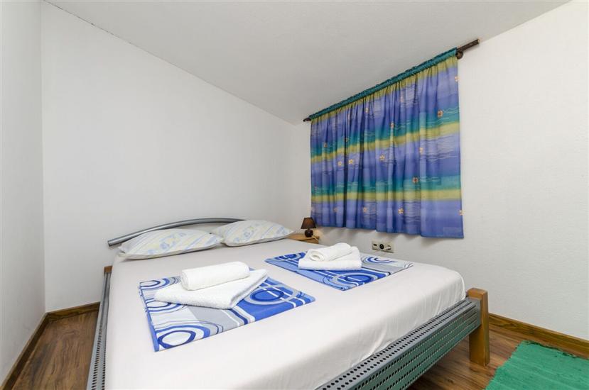 Apartment A2, for 6 persons