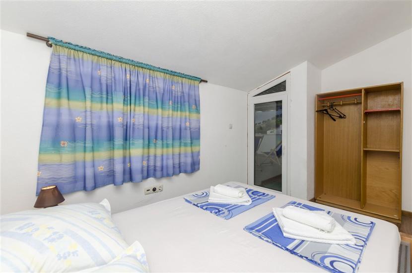 Apartment A2, for 6 persons