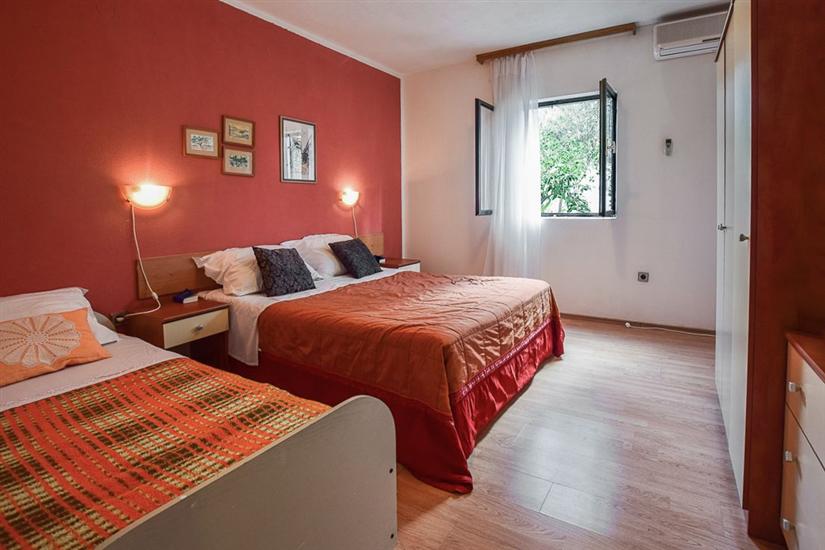 Apartment A6, for 4 persons