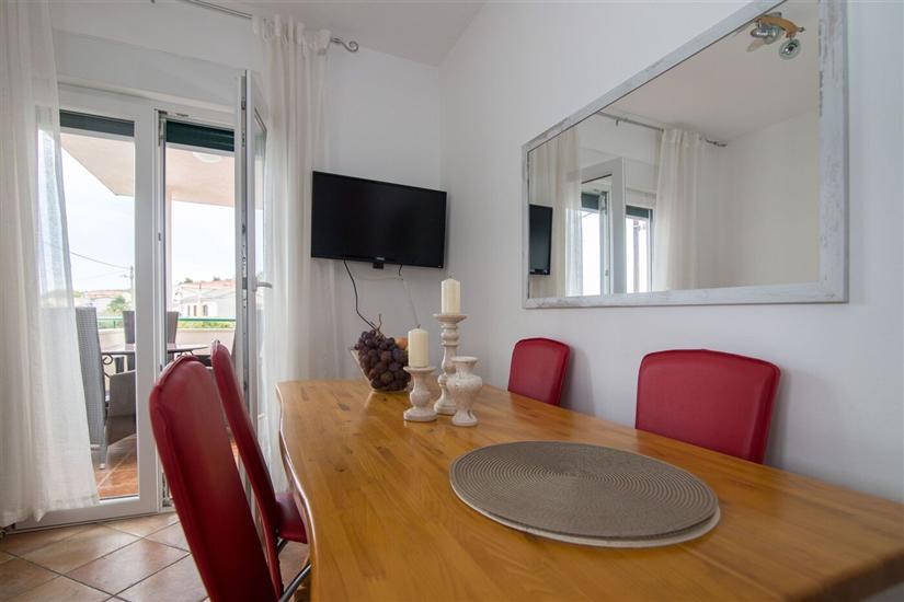 Apartment A1, for 5 persons