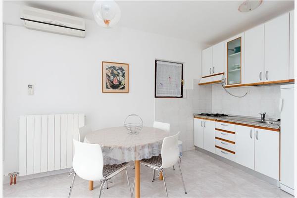 Apartment A2, for 4 persons