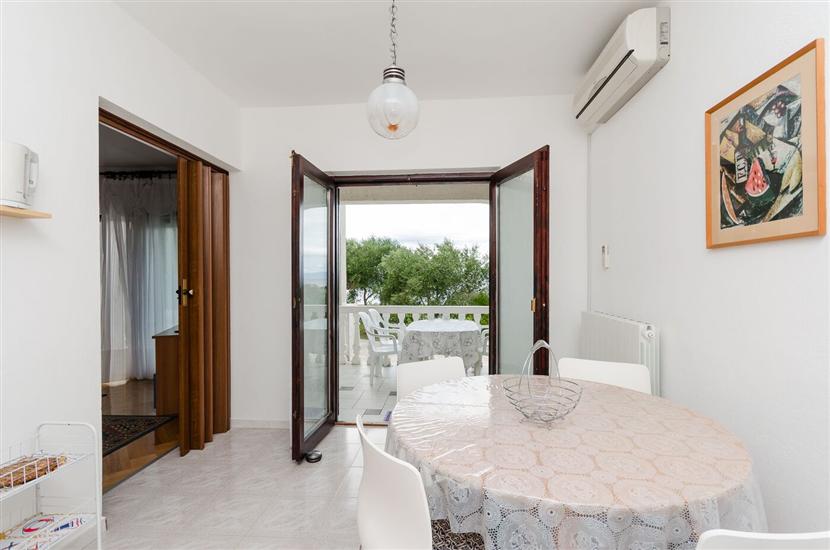 Apartment A2, for 4 persons