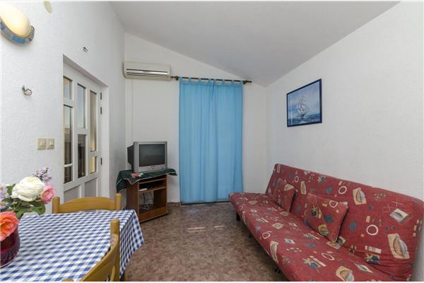 Apartment A2, for 4 persons