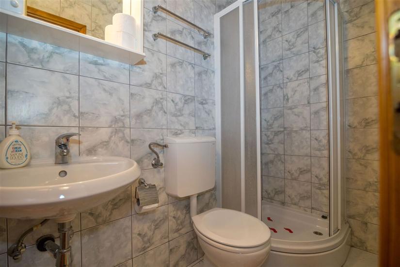 Room S1, for 2 persons