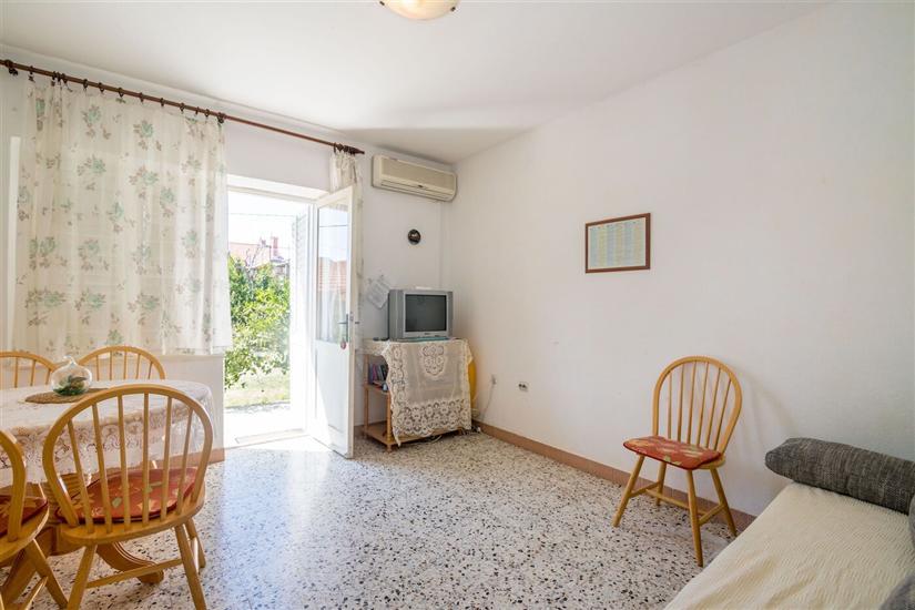 Apartment A1, for 7 persons