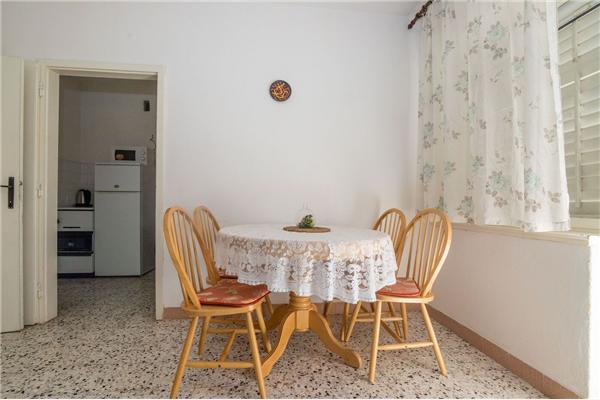 Apartment A1, for 7 persons