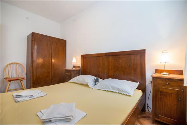 Apartment A1, for 7 persons