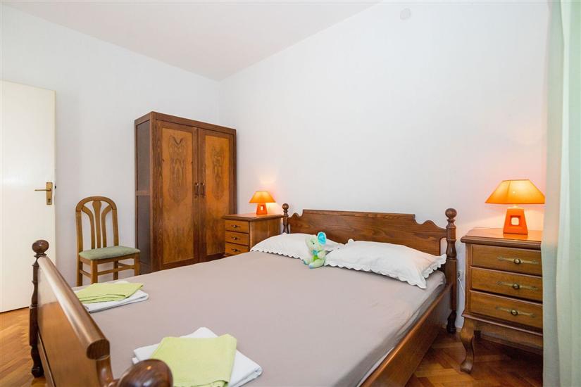 Apartment A2, for 7 persons