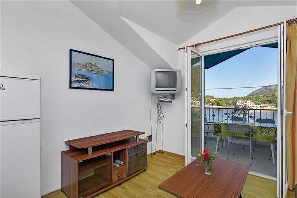 Apartment A7, for 5 persons