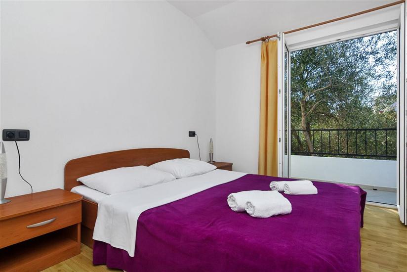 Apartment A7, for 5 persons